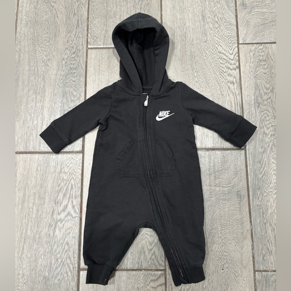 Nike Other - Nike Black Full Zip Baby Hoodie Long Sleeve Onesie Size 3 months